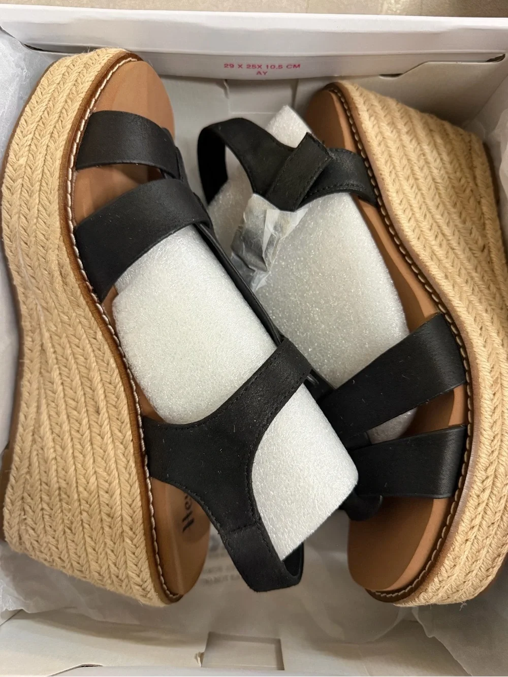 Corky's Black Somethings Fishy Wedges